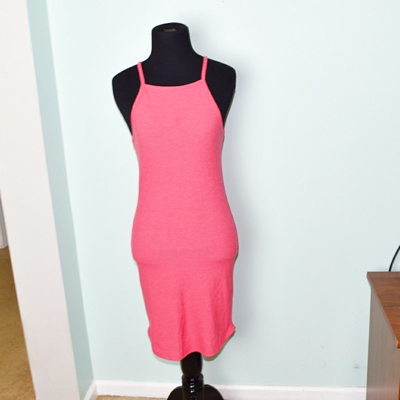 Beautiful Pink Bodycon Dress - Picture 1 of 2